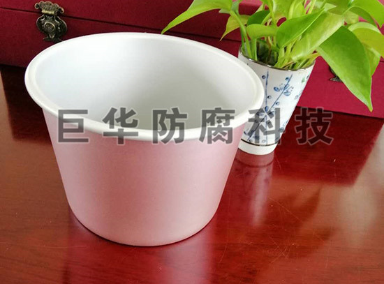 �Ӹ��пյ���ģ